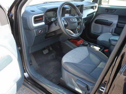 Used 2022 Ford Maverick XLT image 11