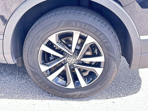 Used 2023 Volkswagen Tiguan S AWD/4WD image 12