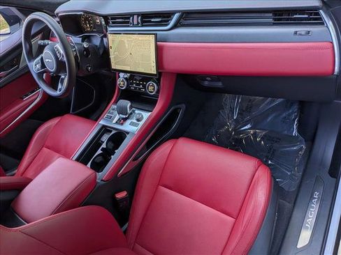 Certified 2026 Jaguar F-PACE R-Dynamic S image 23