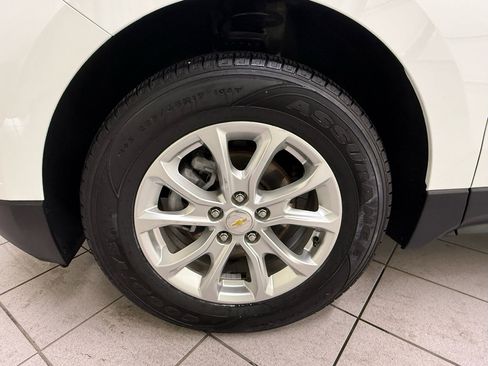 Used 2020 Chevrolet Equinox LS image 12