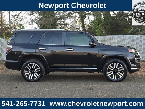 Used 2016 Toyota 4Runner Limited image 3