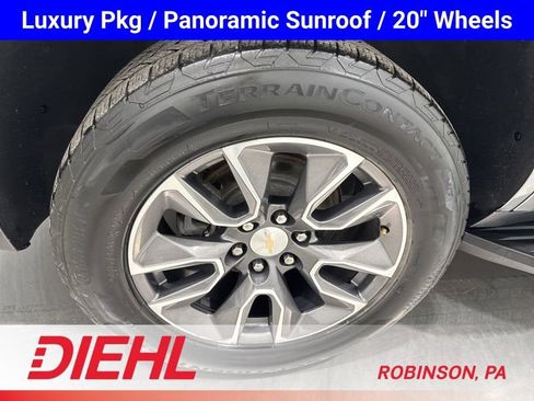 Used 2023 Chevrolet Tahoe LT w/ Luxury Package AWD/4WD image 9