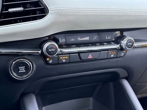 New 2025 MAZDA MAZDA3 2.5 Turbo Sedan w/Premium Plus image 15
