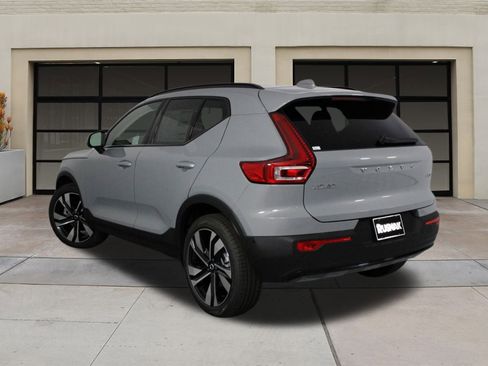 New 2025 Volvo XC40 B5 Plus w/ Protection Package Premier image 3