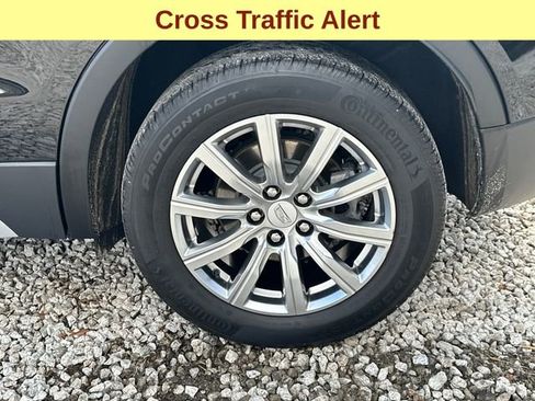Used 2023 Cadillac XT4 Premium Luxury AWD/4WD image 9