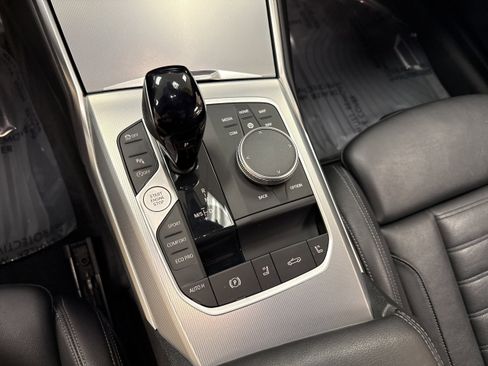 Used 2022 BMW 430i xDrive Convertible w/ Premium Package image 34