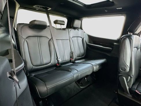 New 2026 Jeep Grand Wagoneer Summit w/ Premium Group III AWD/4WD image 28