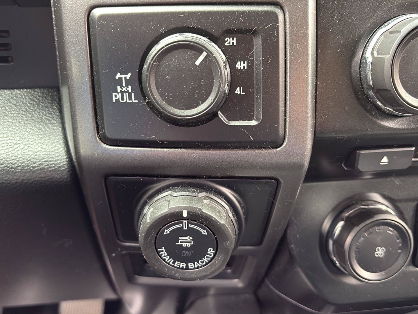 Used 2017 Ford F150 XLT w/ Equipment Group 301A Mid AWD/4WD image 18