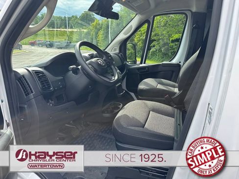 Used 2025 RAM ProMaster 2500 w/ U-Haul Equipment Group FWD image 8
