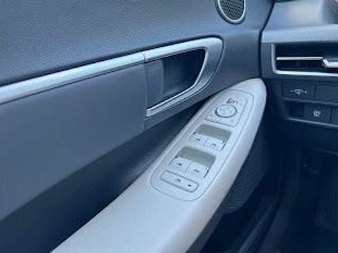 Used 2024 Hyundai Sonata SEL FWD image 12