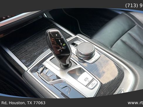 Used 2018 BMW 740i RWD image 58