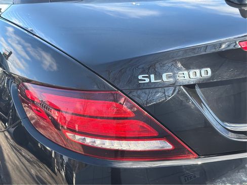 Used 2020 Mercedes-Benz SLC 300 w/ Premium Package image 34