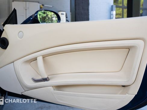 Used 2011 Ferrari California image 32