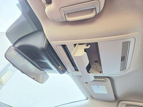 Used 2025 MAZDA MAZDA3 s image 27