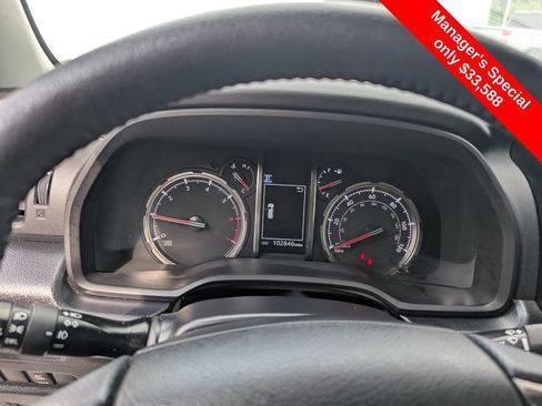 Used 2021 Toyota 4Runner TRD Off-Road Premium AWD/4WD image 19