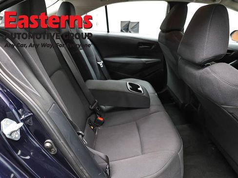 Used 2022 Toyota Corolla LE FWD image 22