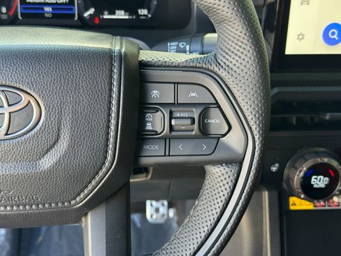 Used 2025 Toyota Tacoma TRD Pro image 34