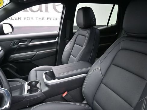 Certified 2026 GMC Terrain Elevation w/ Elevation Premium Package FWD image 17