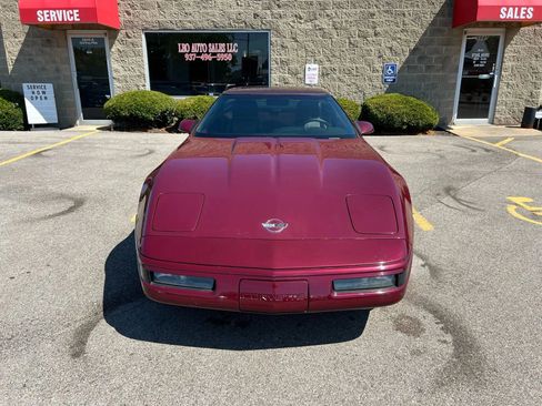 Used 1993 Chevrolet Corvette Coupe image 2