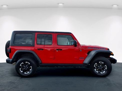 Used 2024 Jeep Wrangler Unlimited Rubicon 4xe AWD/4WD image 7
