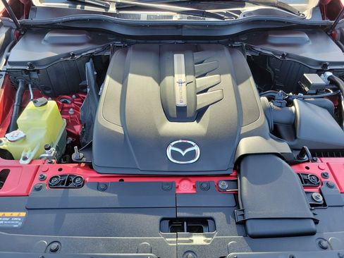 Certified 2024 MAZDA CX-90 Plug-In Hybrid w/ Preferred AWD/4WD image 33