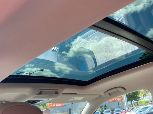Certified 2026 Volkswagen Atlas SE w/ Panoramic Sunroof Package FWD image 18