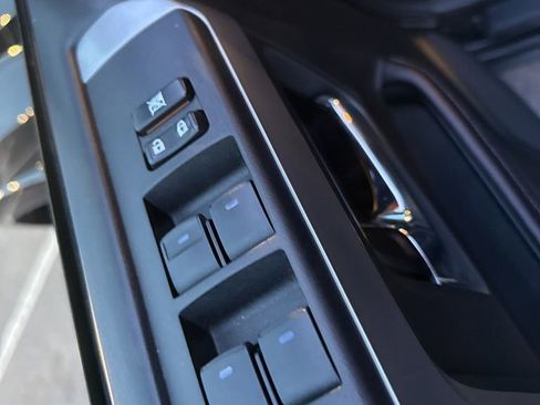 Used 2018 Toyota 4Runner SR5 image 20