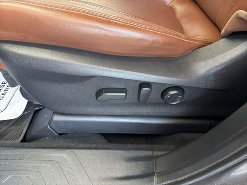 Used 2019 Subaru Ascent Touring AWD/4WD image 21