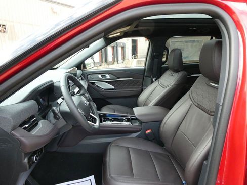 New 2026 Ford Explorer Platinum w/ LUX Leather Package AWD/4WD image 15