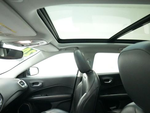 Used 2020 Jeep Compass Latitude w/ Cold Weather Group image 17