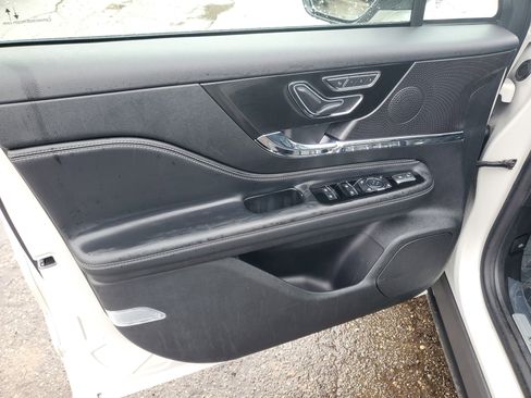 Certified 2024 Lincoln Corsair Premiere w/ Equipment Group 101A image 10