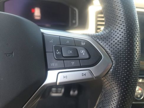 Used 2020 Volkswagen Atlas Cross Sport SEL R-Line AWD/4WD image 32