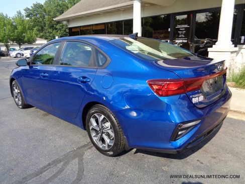 Used 2020 Kia Forte LXS FWD image 4