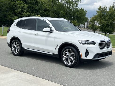 Used 2024 BMW X3 xDrive30i AWD/4WD image 1