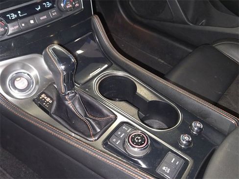 Used 2019 Nissan Maxima SR image 17
