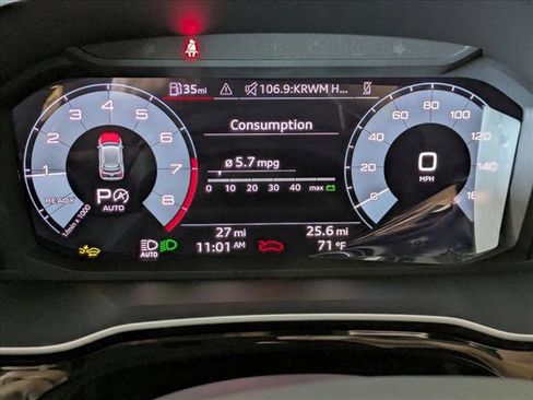 New 2025 Audi Q3 2.0T Premium Plus image 11