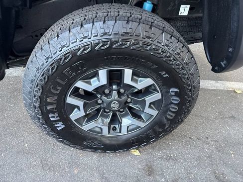 Used 2023 Toyota Tacoma TRD Off-Road w/ Black Out Package (TMS) AWD/4WD image 24