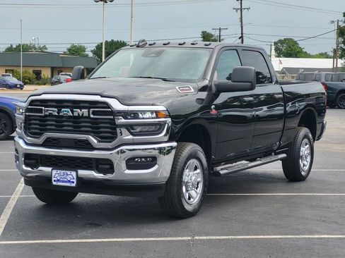 New 2025 RAM 2500 Tradesman w/ Chrome Appearance Group image 3