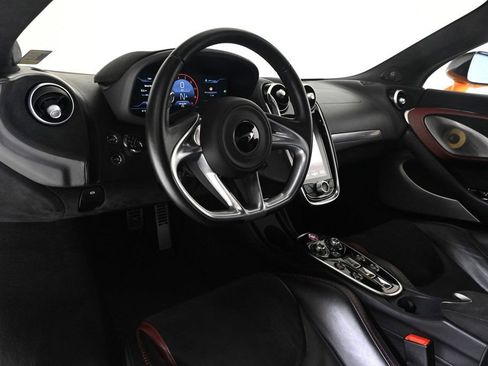 Used 2023 McLaren GT image 9