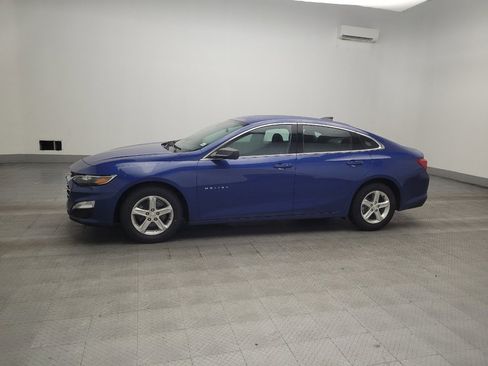 Used 2023 Chevrolet Malibu LS FWD image 2