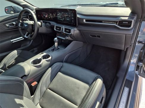 Used 2025 Ford Mustang GT Premium image 20
