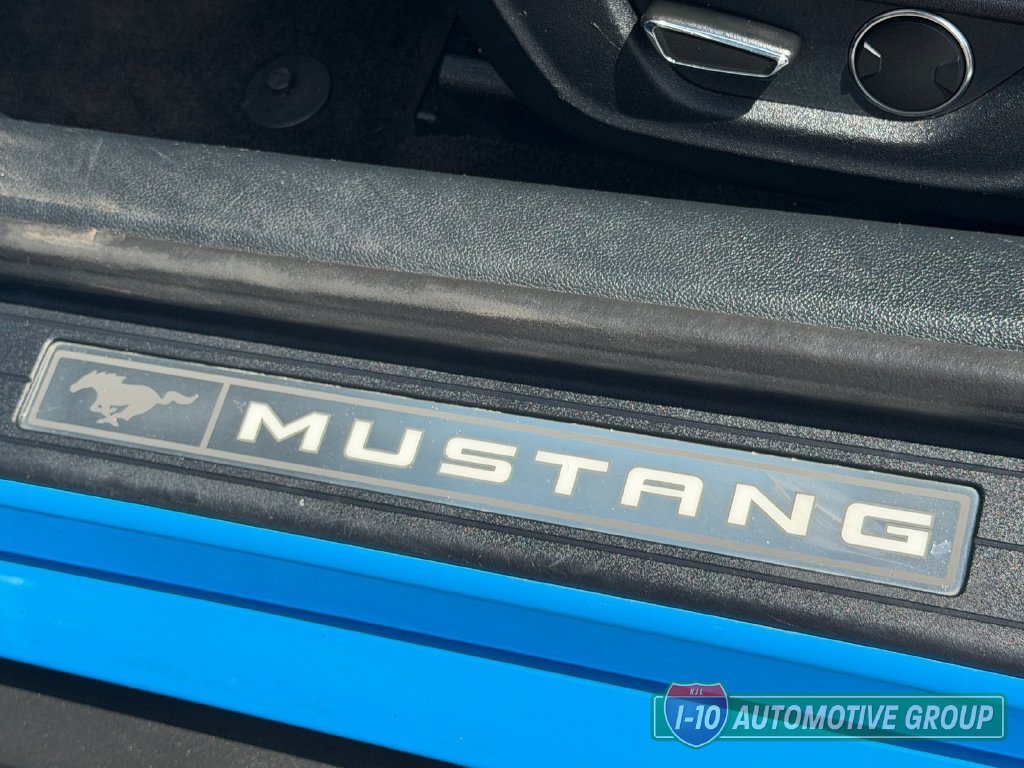 Used 2017 Ford Mustang GT Premium w/ GT Performance Package RWD image 14