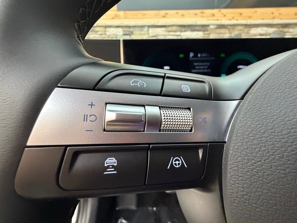 Used 2025 Hyundai Sonata SEL FWD image 21