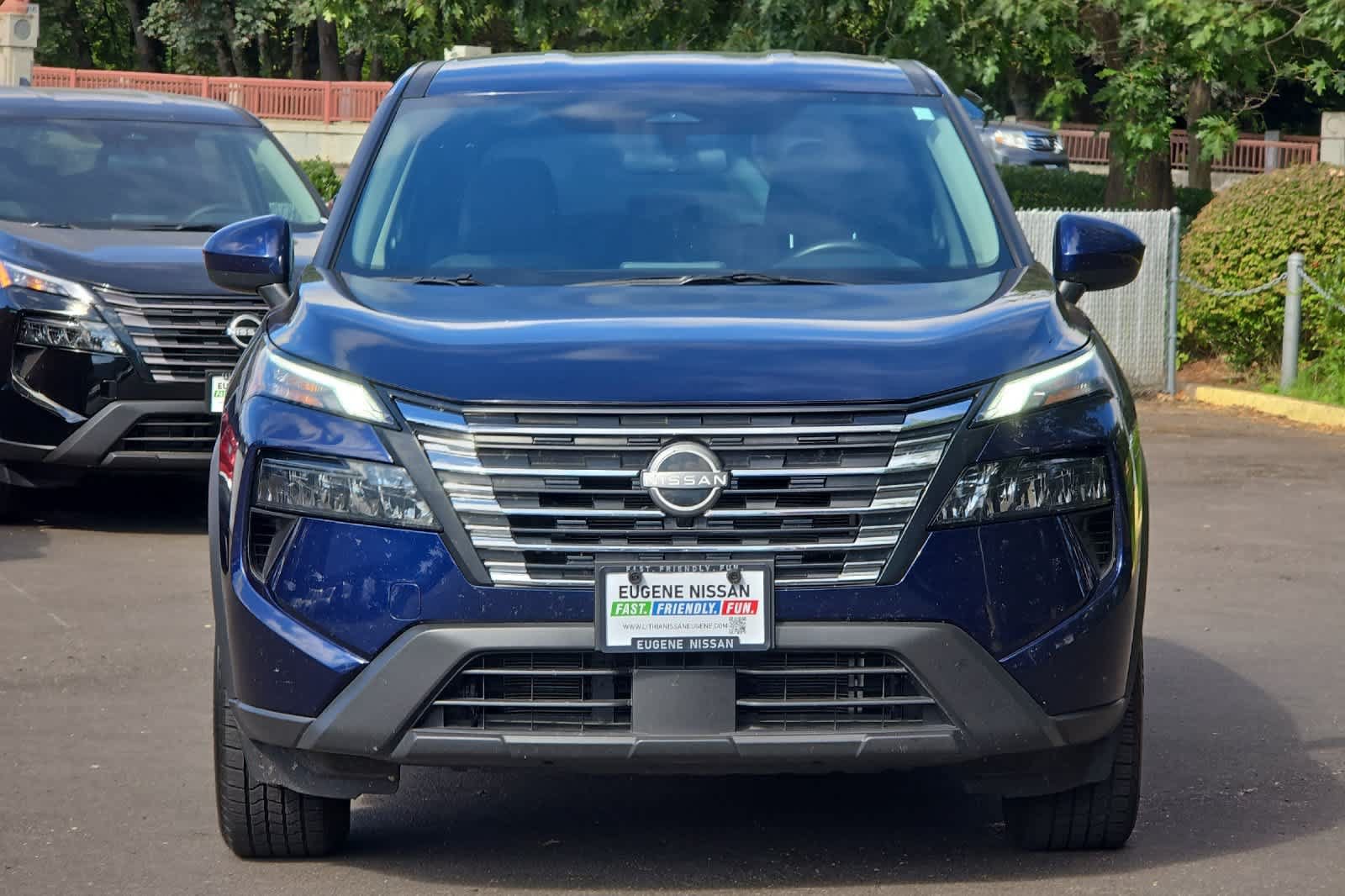Used 2025 Nissan Rogue SV AWD/4WD image 10