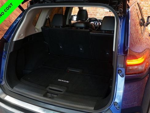 Certified 2023 Nissan Rogue Platinum image 43