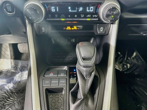 Used 2025 Toyota RAV4 XLE w/ Convenience Package FWD image 23