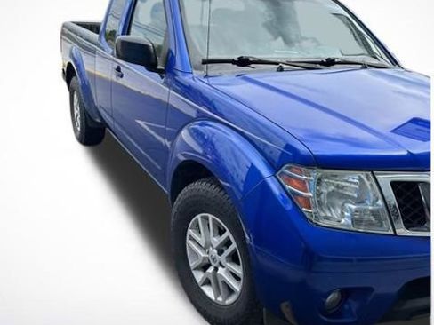 Used 2014 Nissan Frontier SV w/ SV Value Truck Package AWD/4WD image 1
