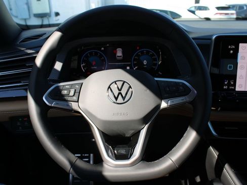 New 2026 Volkswagen Atlas Cross Sport SEL R-Line AWD/4WD image 11