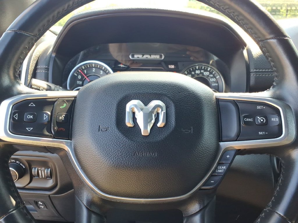 Used 2023 RAM 1500 Laramie AWD/4WD image 5