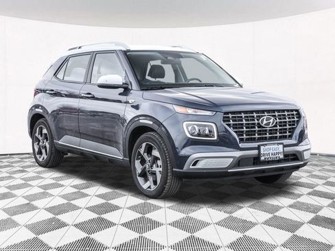 Certified 2025 Hyundai Venue Limited image 10